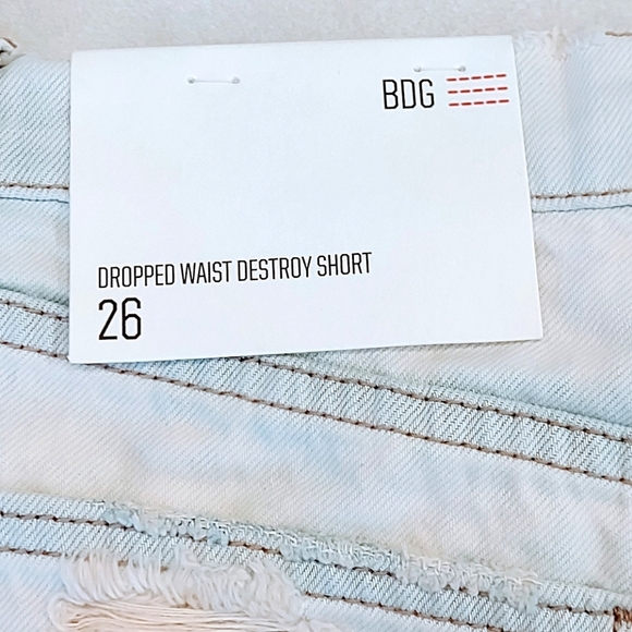 URBAN OUTFITTERS DROPPED WAIST DESTROY SHORTS WOMEN'S SIZE 26 - Picture 8 of 8